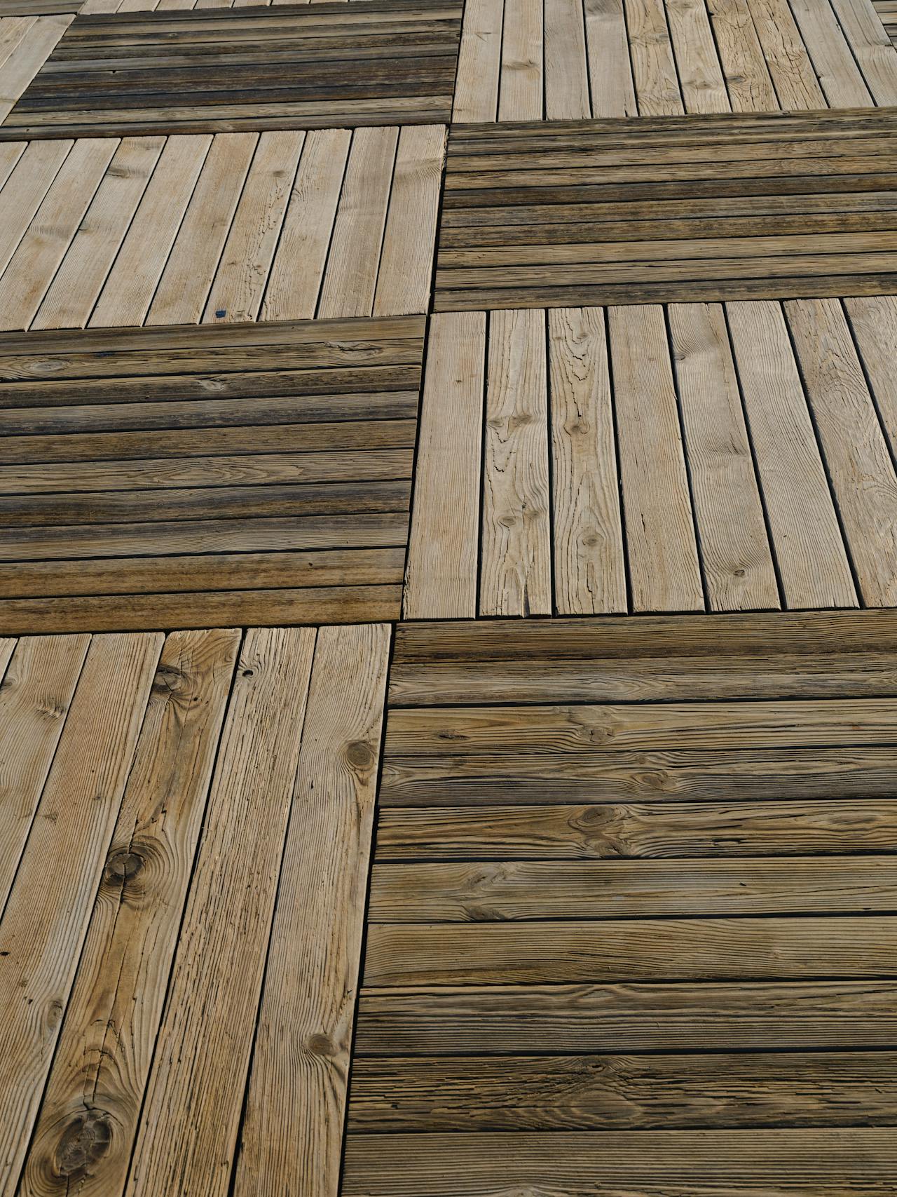 Deck Staining and Sealing